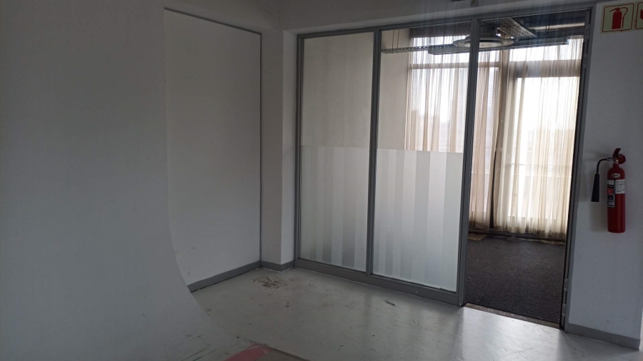 To Let commercial Property for Rent in Woodstock Western Cape